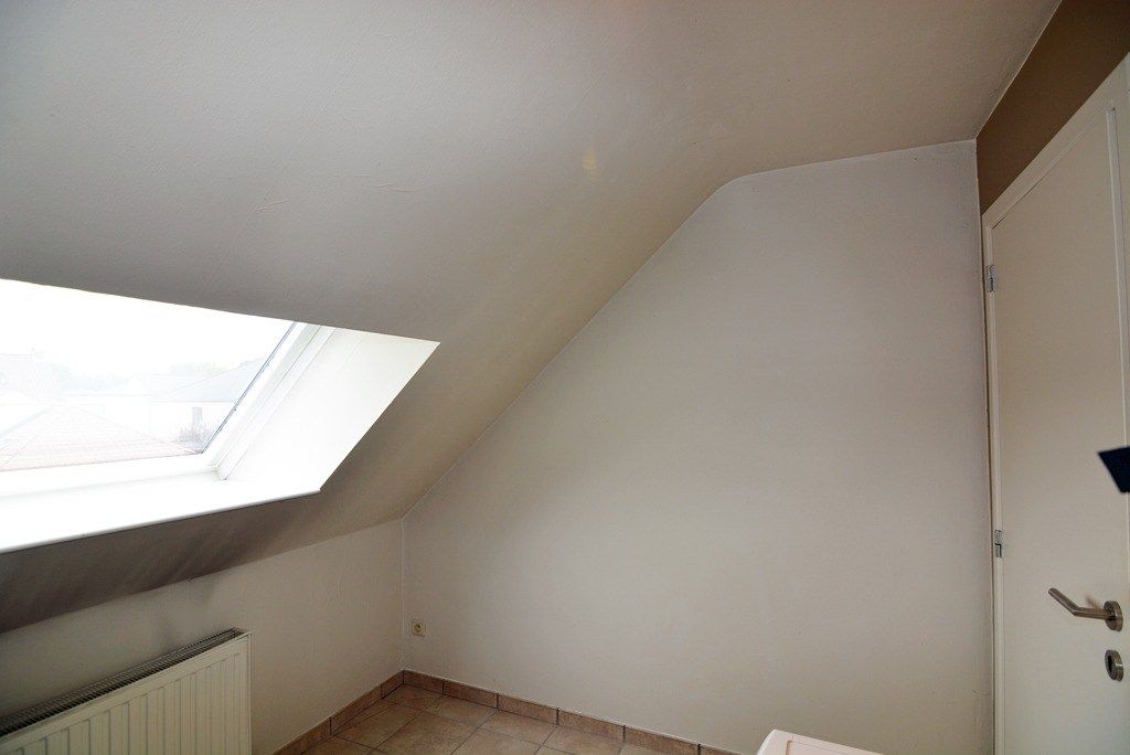 Energiezuinig appartement met 2 slpks, terras en inpandige garage. foto 12