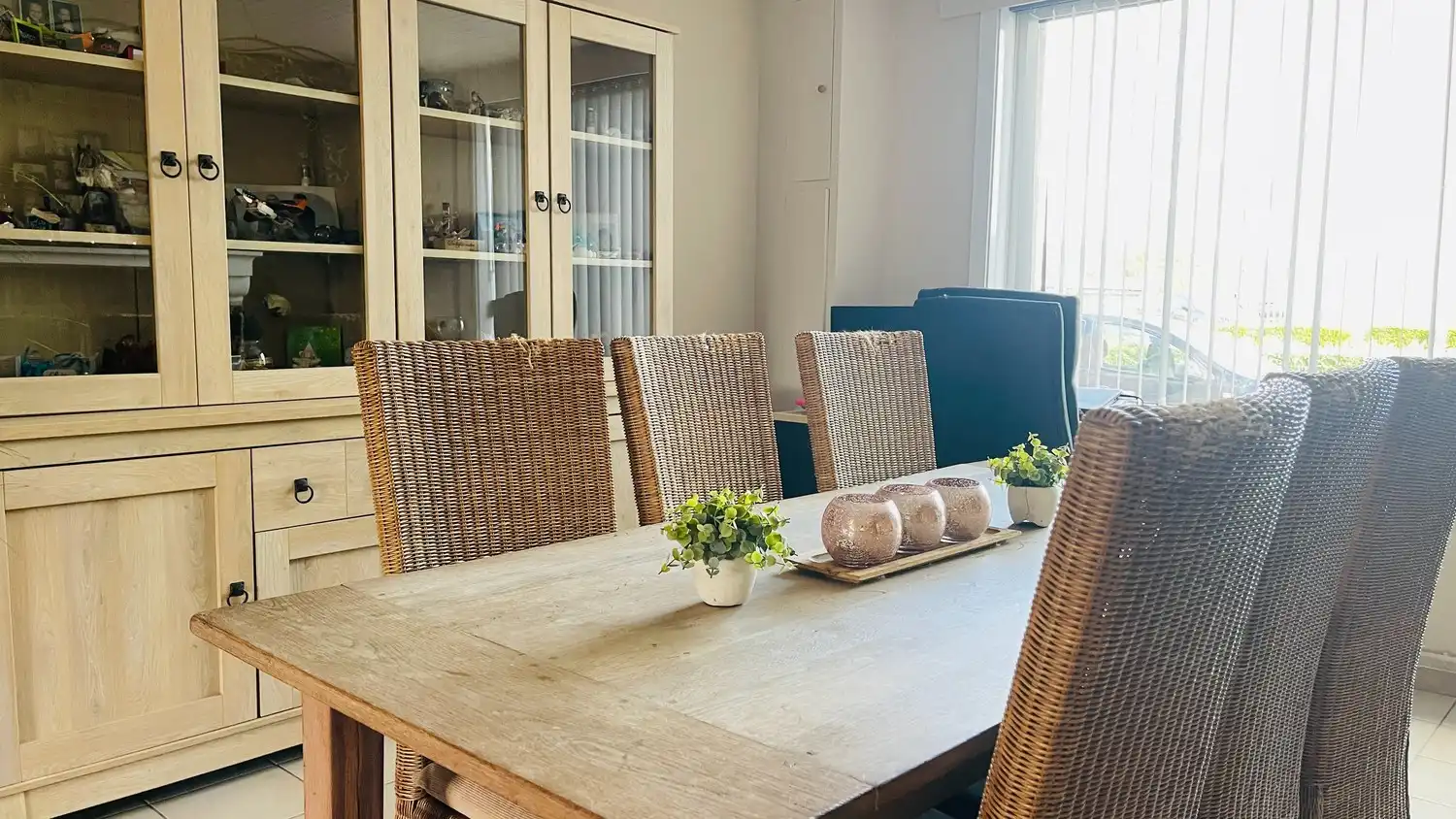 Huis te koop foto {{pictureIndex}}