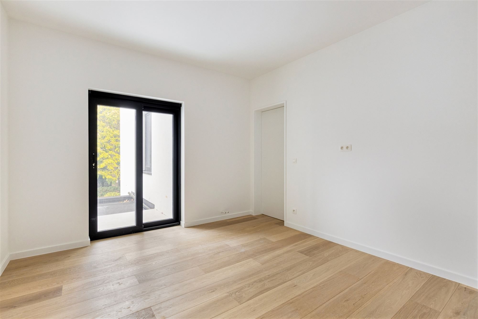 Prachtig gerenoveerd huis met tuin en 4 slaapkamers centrum Mortsel foto 15