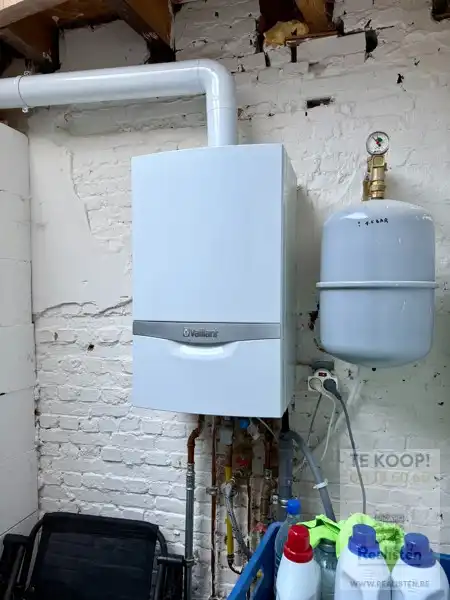 2 Appartementen + 4 winkels foto 4