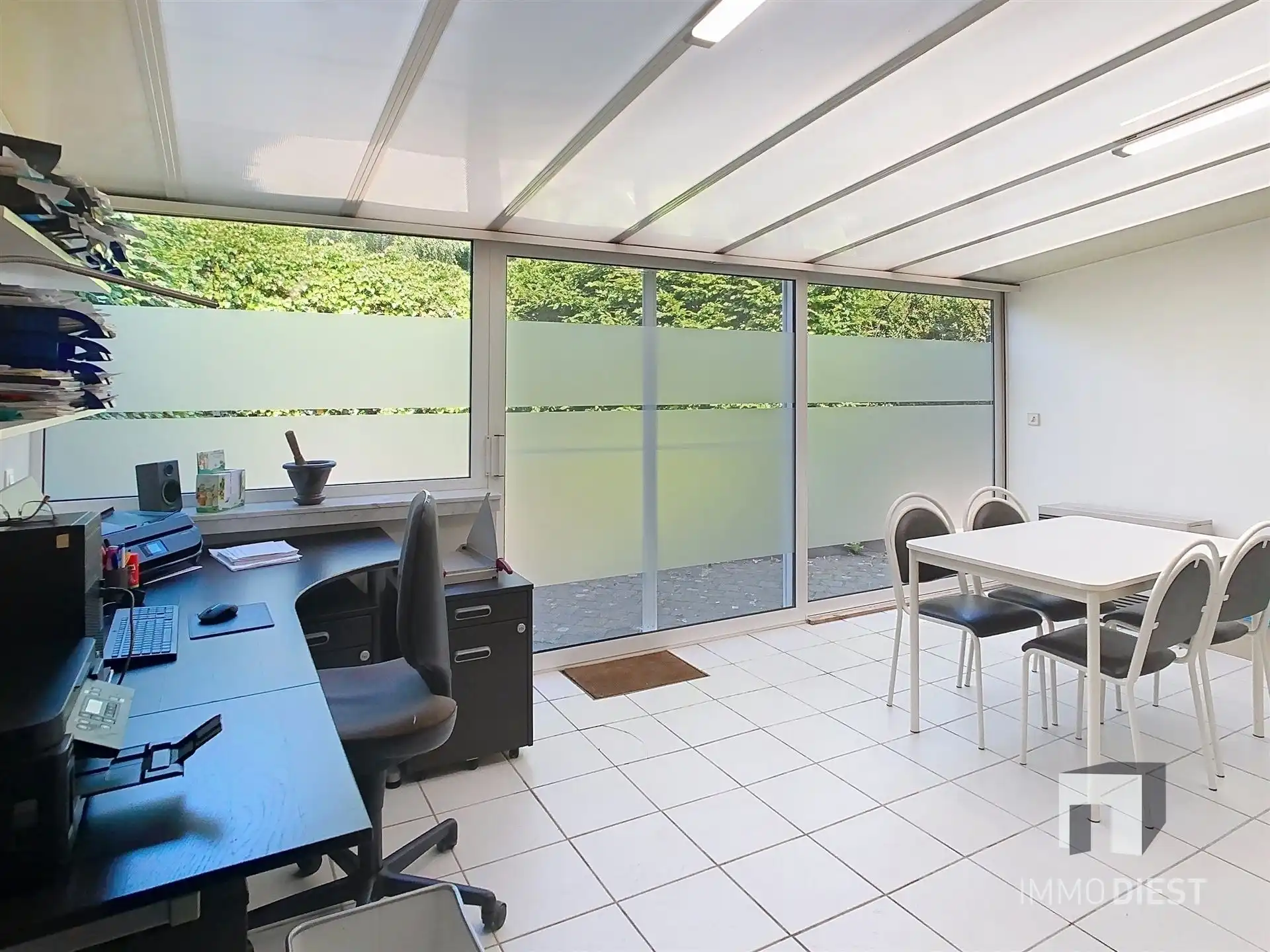 Brasserie - restaurant - feestzaal - privéwoonst foto 65