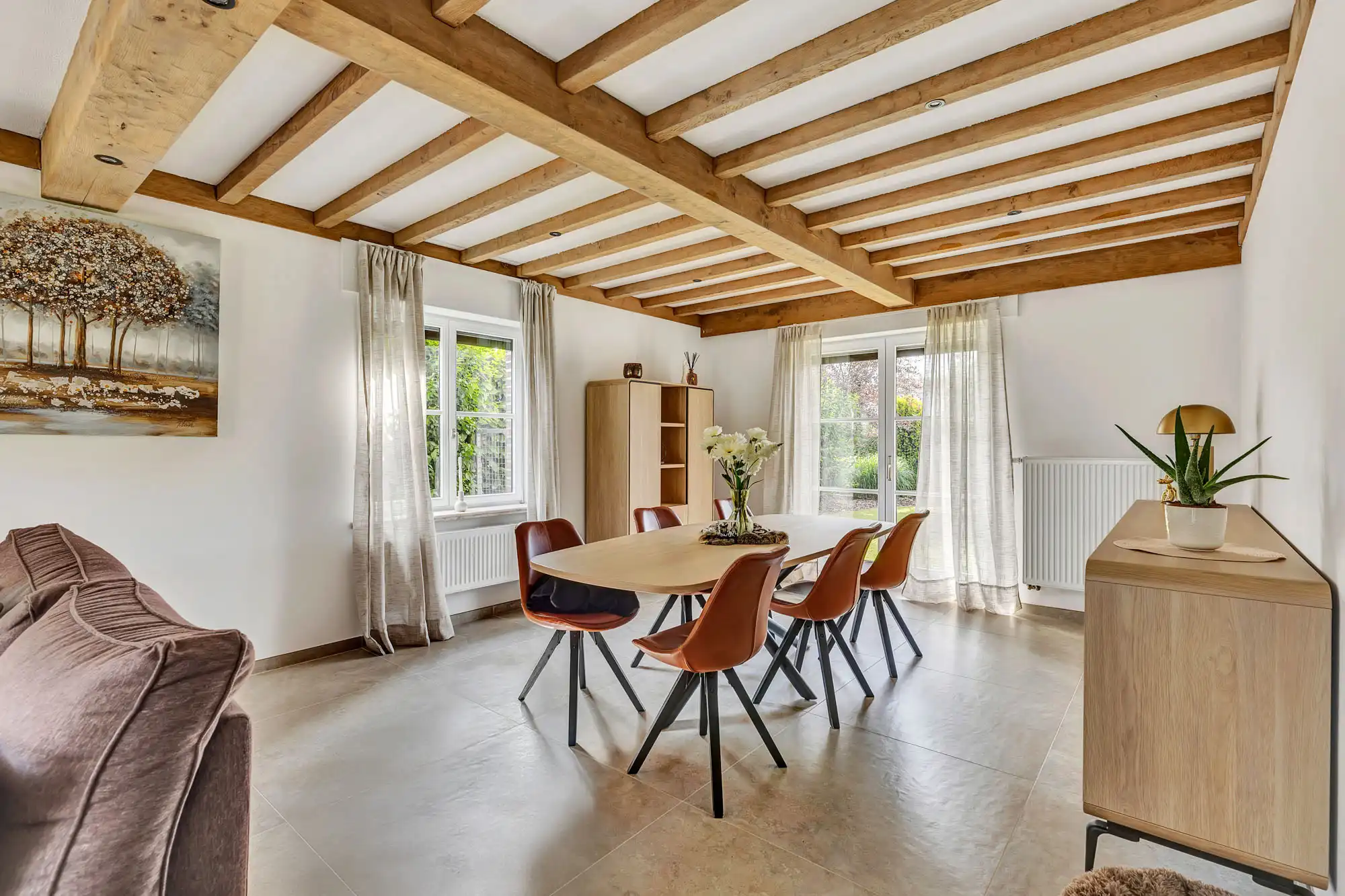 Landelijk stijlvolle villa die recent werd gerenoveerd foto 4