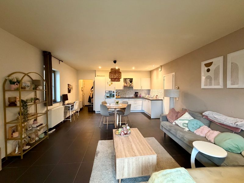 INSTAPKLAAR 1-SLAAPKAMERAPPERTEMENT MET TERRAS EN AUTOSTAANPLAATS foto 6