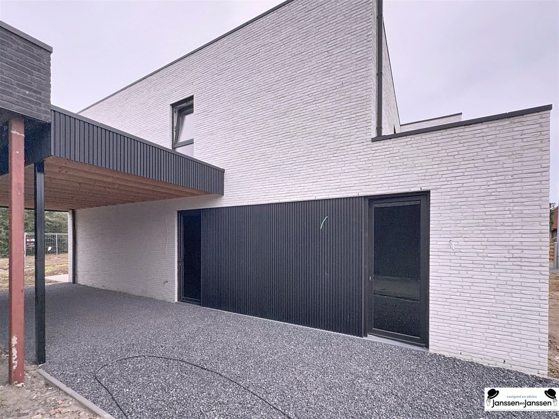Instapklare, energiezuinige halfopen woning met moderne luxe op toplocatie in Geel foto 27