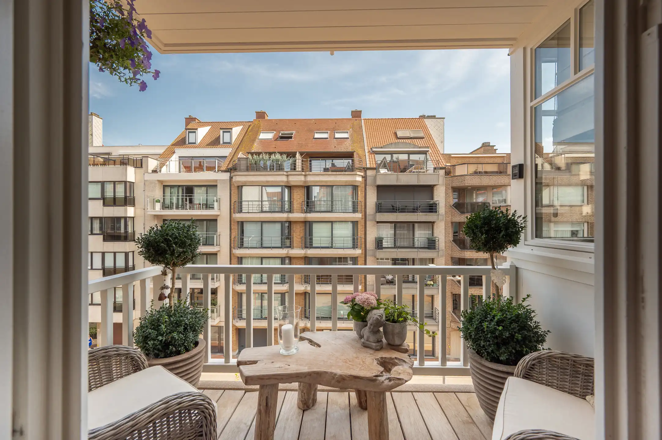 Lichtrijk appartement -zijdelings zeezicht nabij Rubensplein foto 2