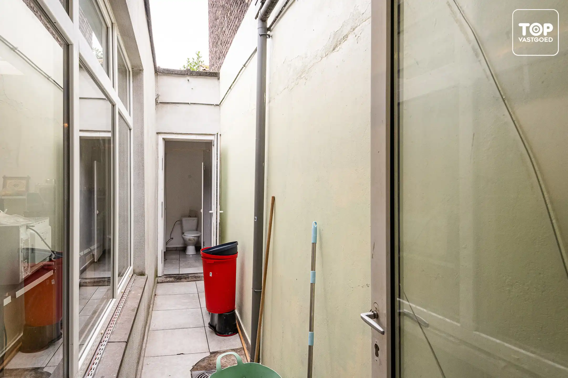 Centraal gelegen (opbrengst) eigendom met verhuurd handelsgelijkvloers en 2-slaapkamer woonst foto 20