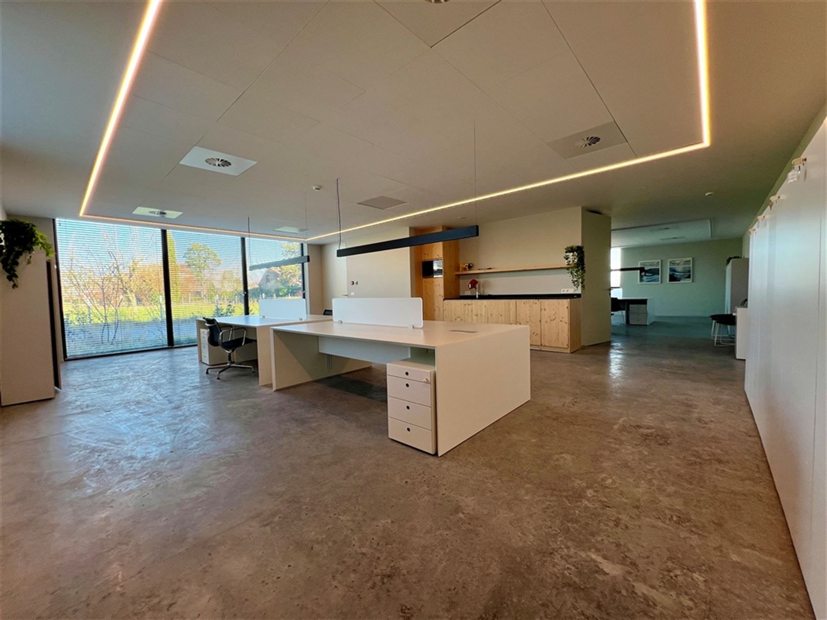 Hoogwaardig afgewerkt kantoorgebouw in Nazareth foto 6
