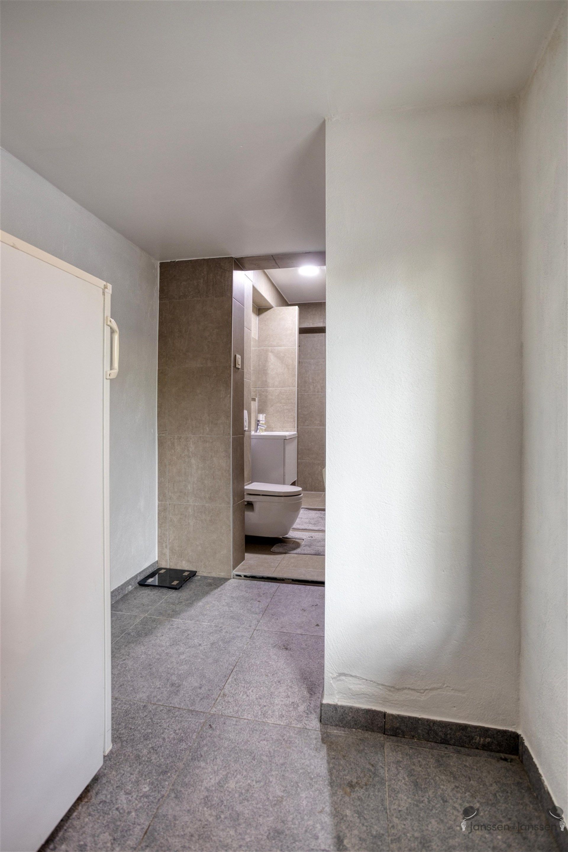 Karaktervolle rijwoning met 4 slaapkamers foto 10