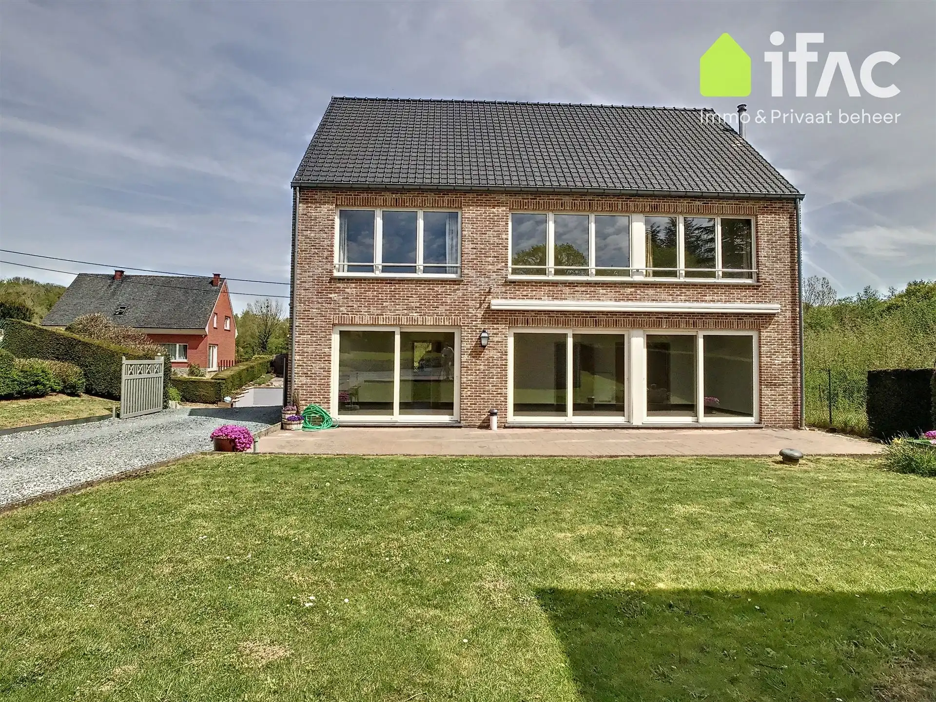 Landelijke villa met 4 slaapkamers  foto 3