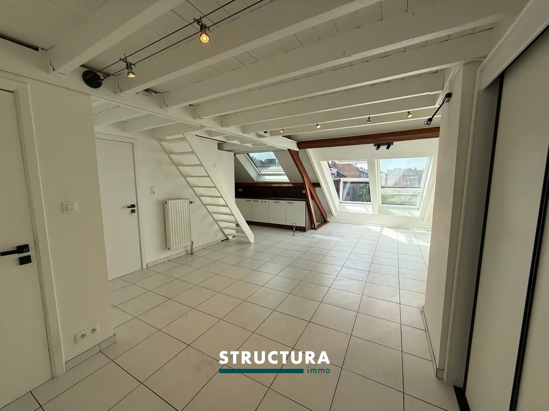 Flat in loftstijl op top locatie  foto 2