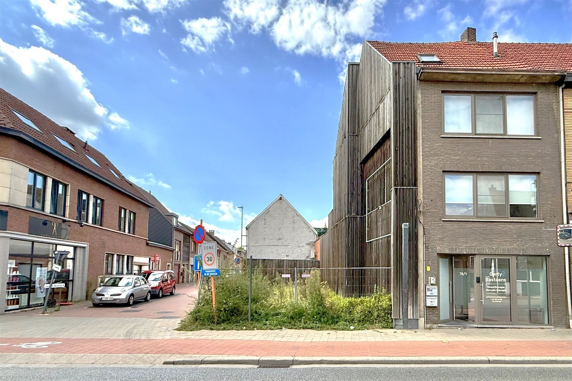 Grond voor gesloten bebouwing +  garage foto 5