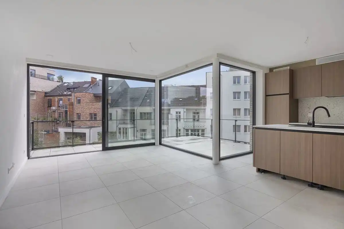 PRACHTIG NIEUWBOUWAPPARTEMENT MET 2 SLPK'S IN CENTRUM HASSELT foto 7
