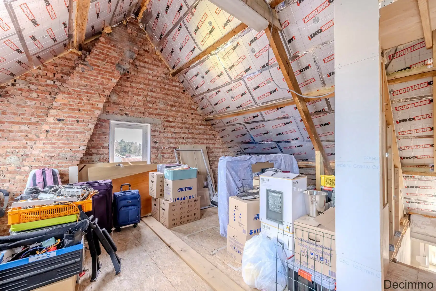 Deels gerenoveerde woning met 3 slpks en ruime zolder op ca. 470 m² grond. foto 20