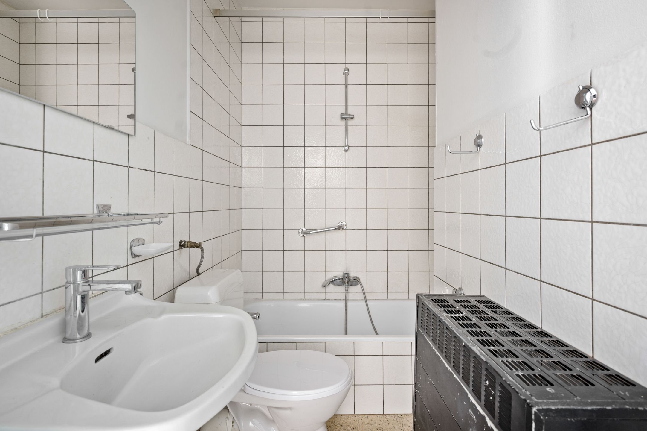 Centraal wonen met potentieel in hartje Putte-Kapellen. foto 11
