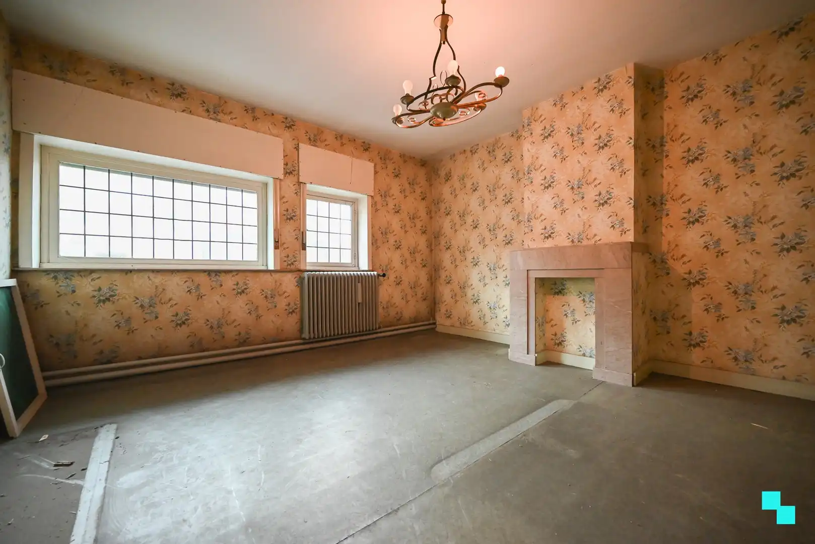 Zeer ruime & authentieke woning in Izegem foto 17