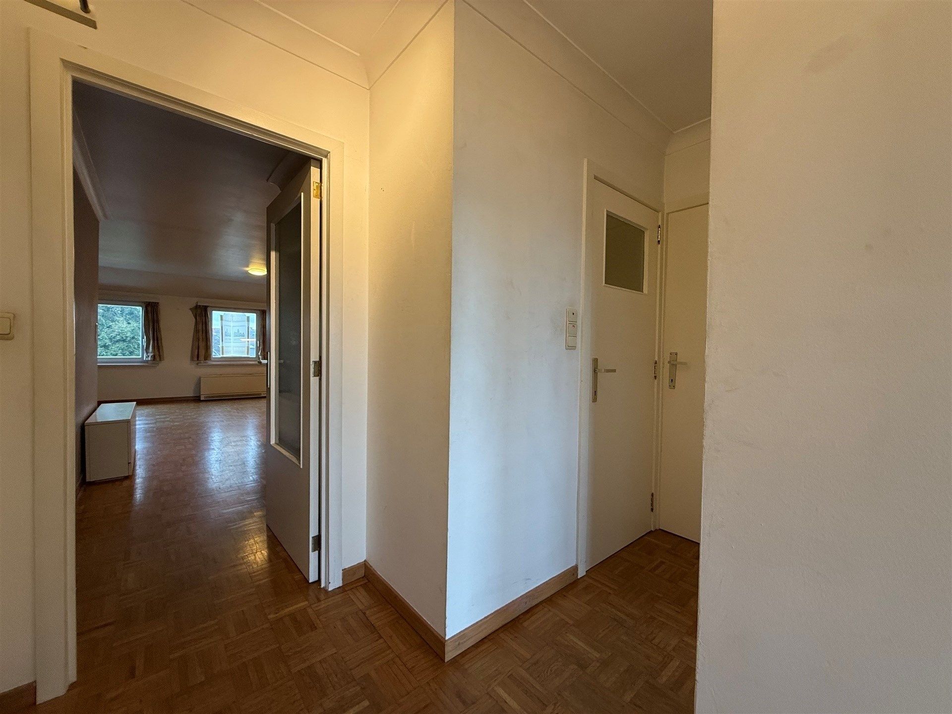 Centraal gelegen appartement met 2 slaapkamers. foto 2