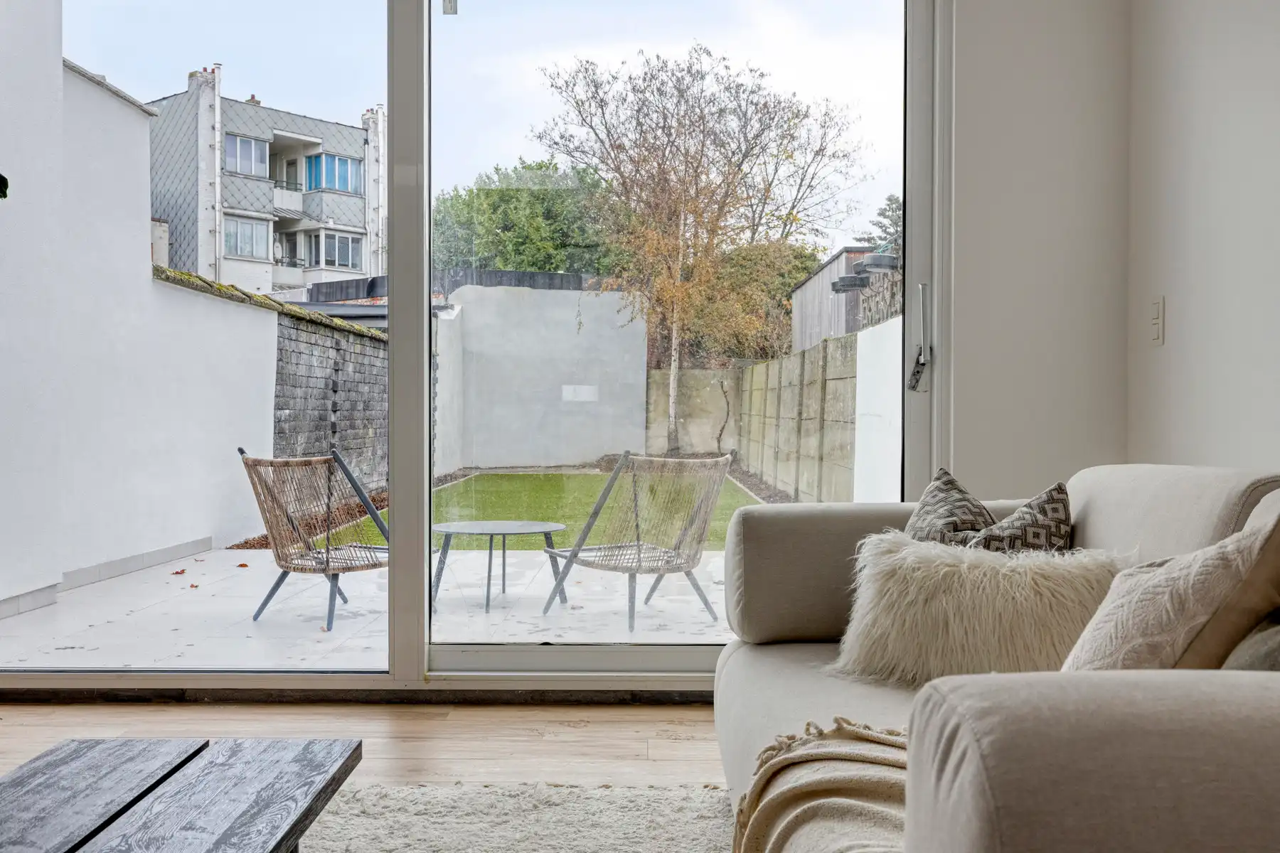 IN OPTIE - Energiezuinige vernieuwde woning met 4 slaapkamers. foto 5