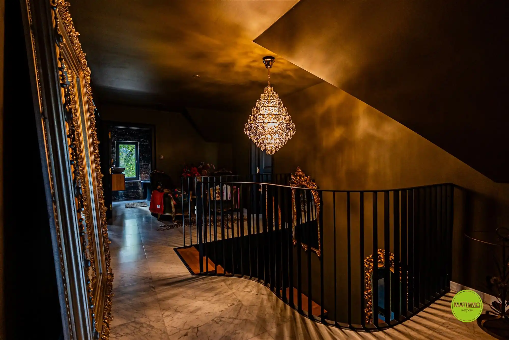 Unieke, luxueus gerenoveerde woning op uitzonderlijk perceel foto 29