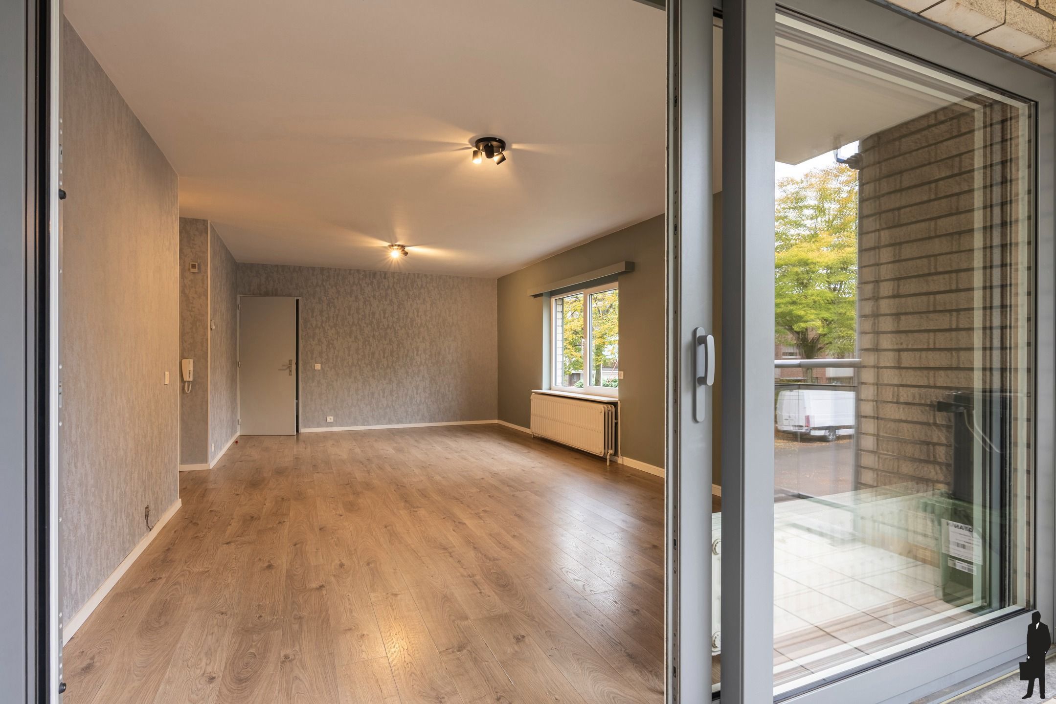 Instapklaar driekamerappartement met terras en goede ligging foto 5
