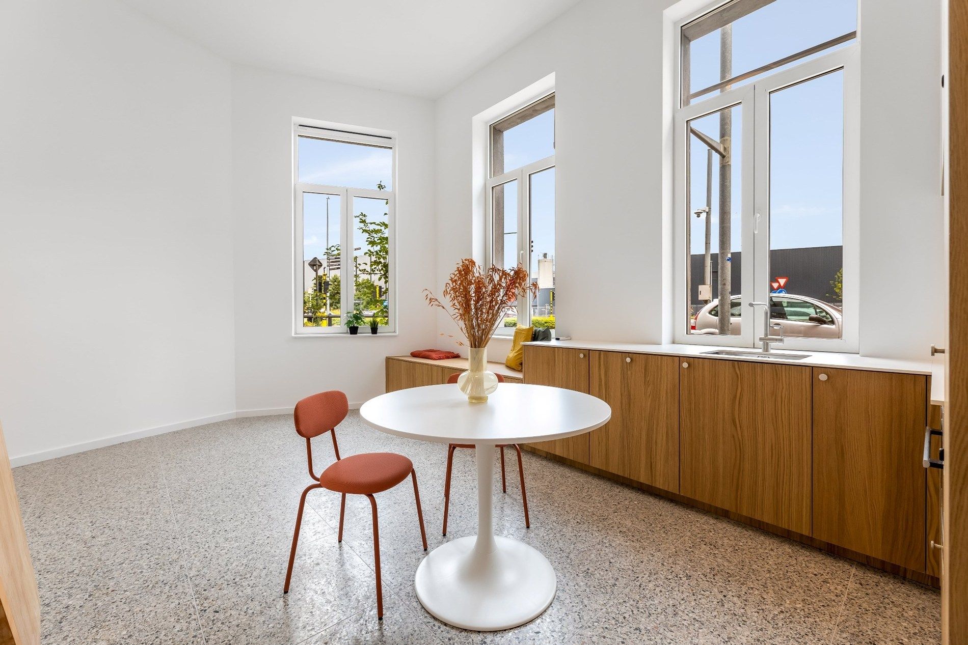 Prachtig gerenoveerd appartement! foto {{pictureIndex}}