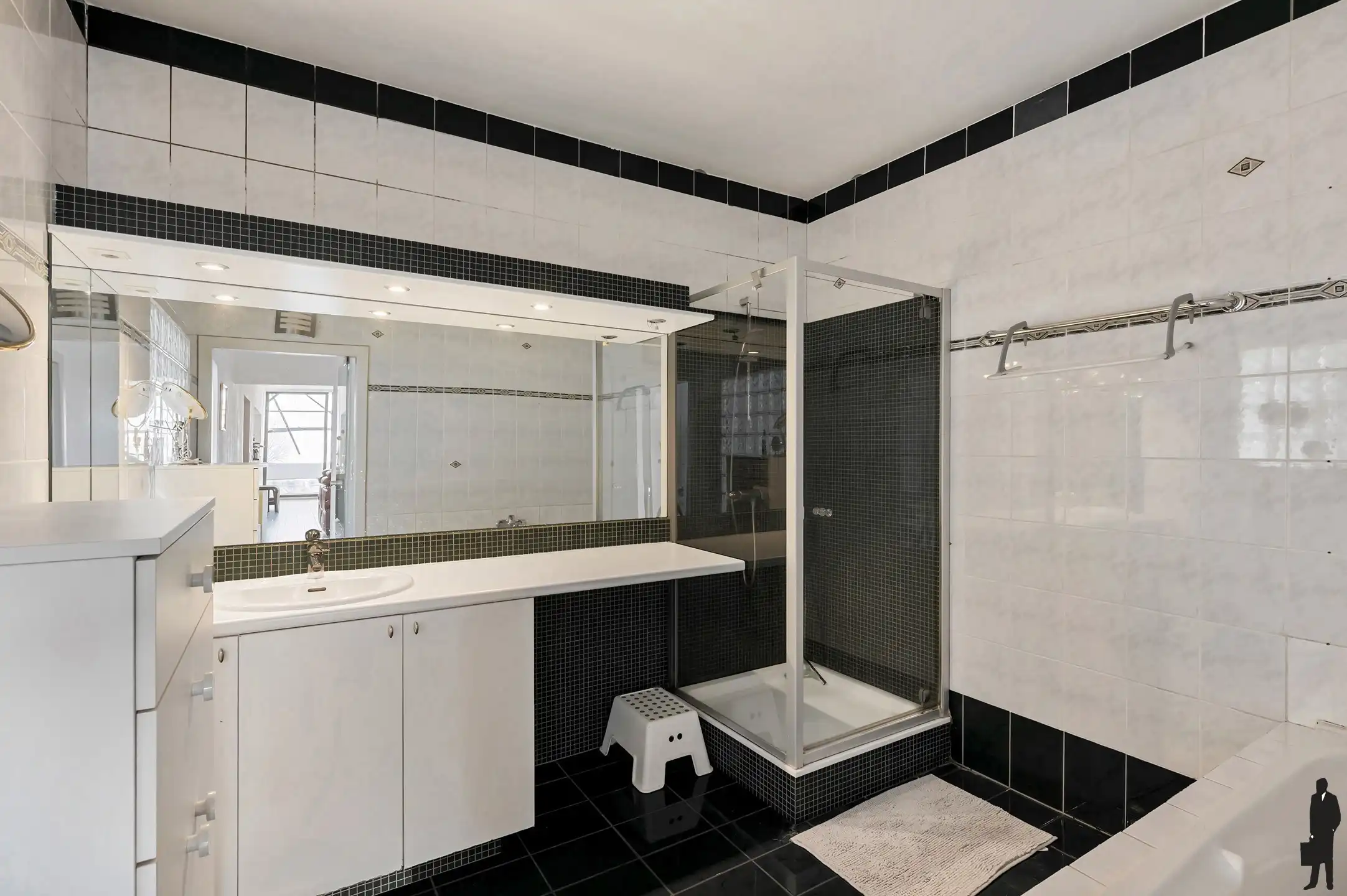 Lichtrijk 2-slaapkamerappartement op toplocatie in Antwerpen foto 13