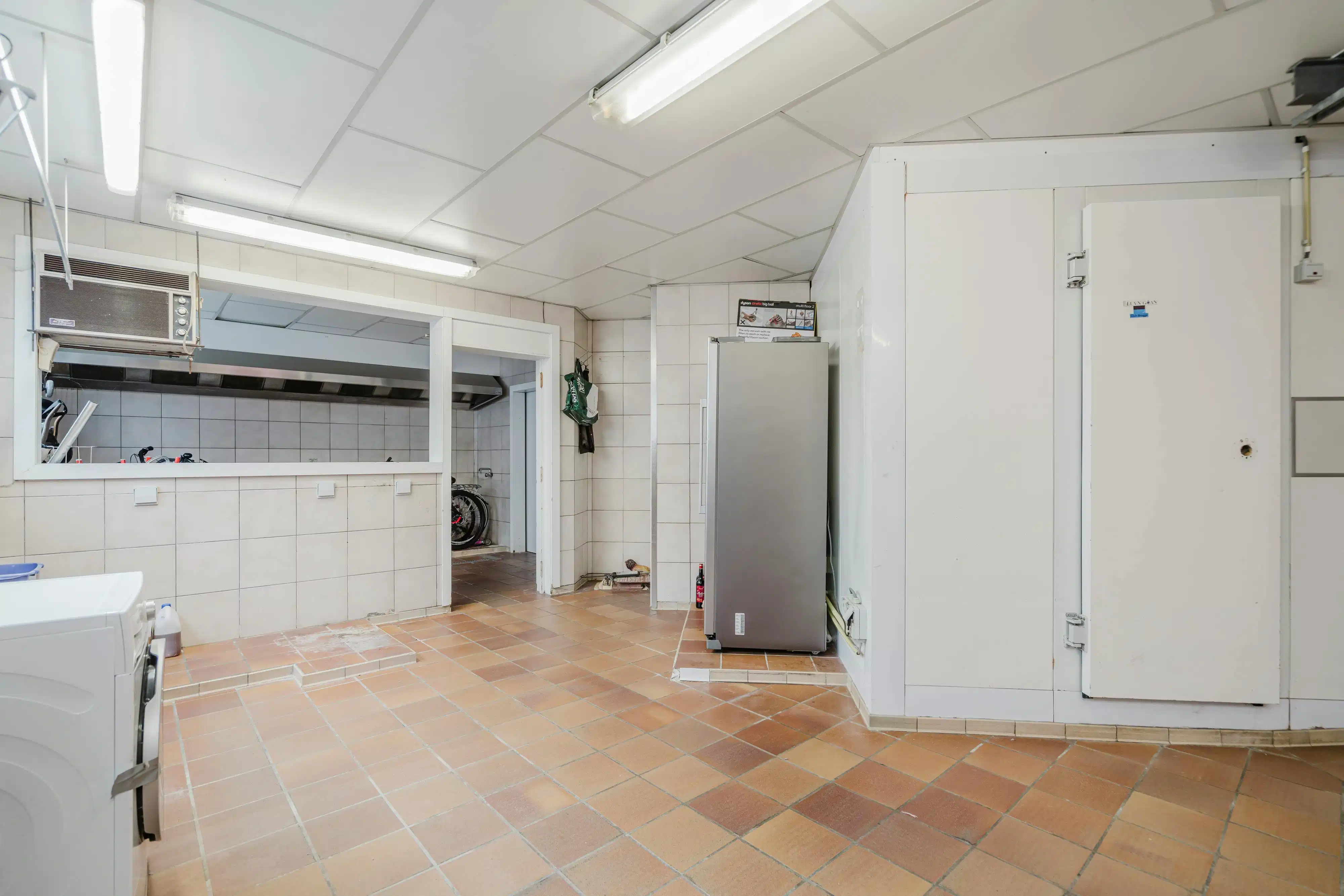 Handelspand met woonst te koop in Wervik foto 21