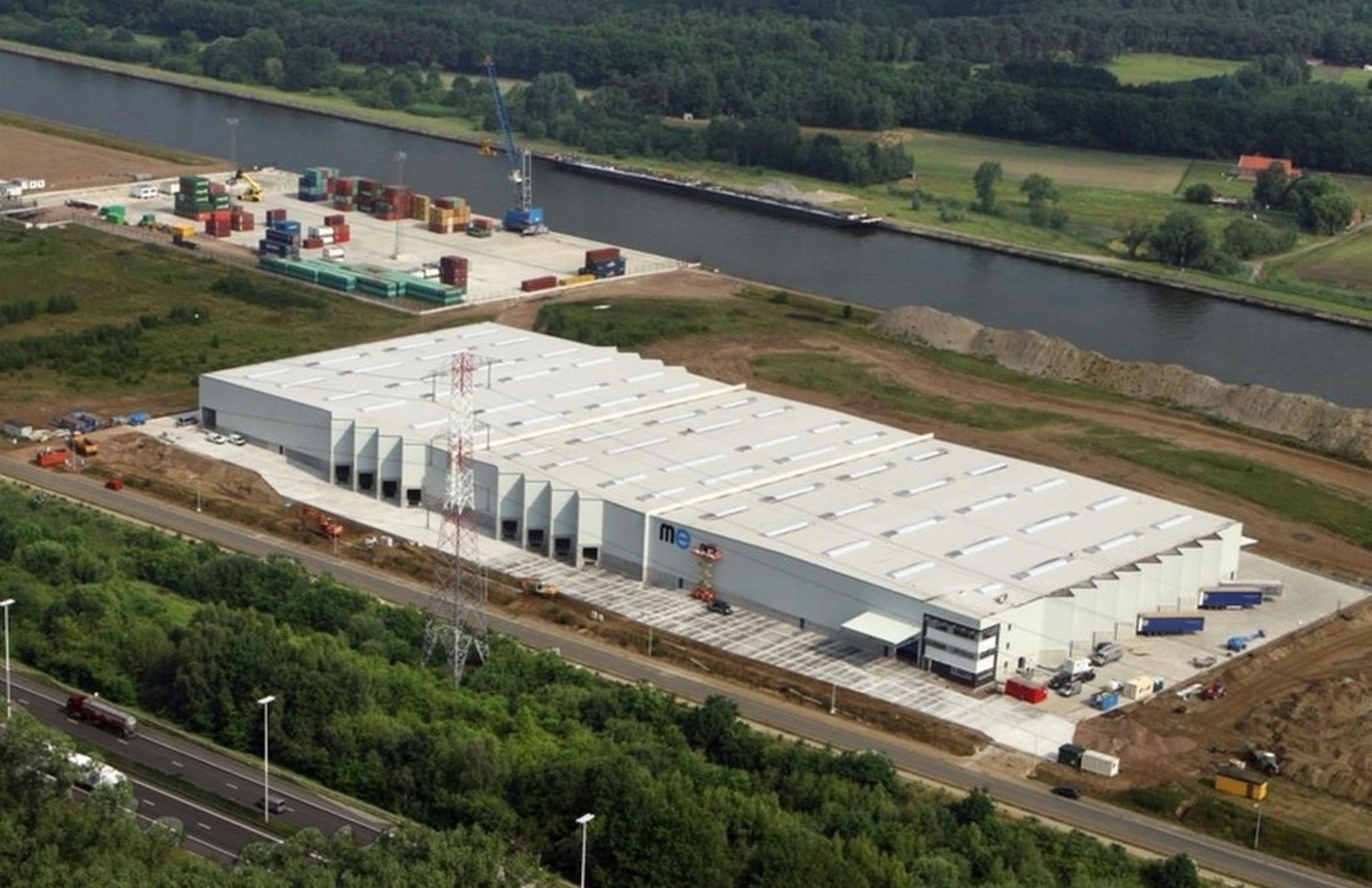 GROBBENDONK: Kantoor te huur foto 7