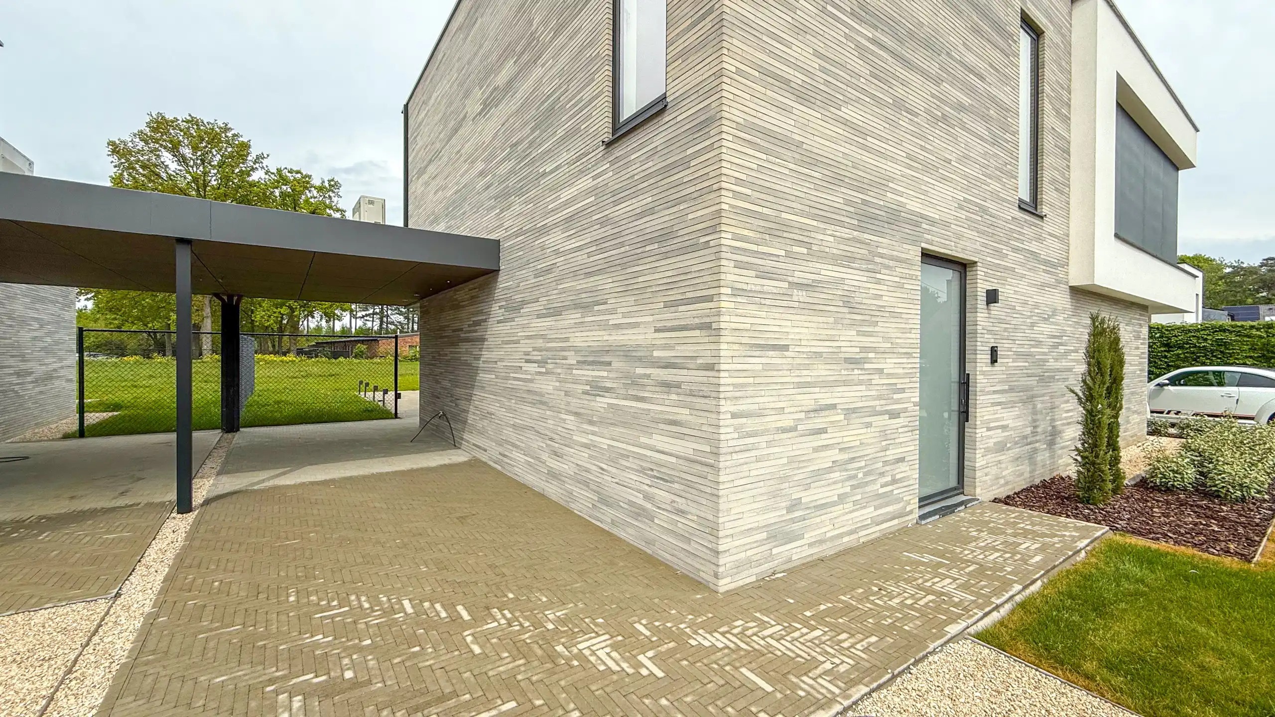 Hoogwaardig afgewerkte woning met industriële look! foto 35