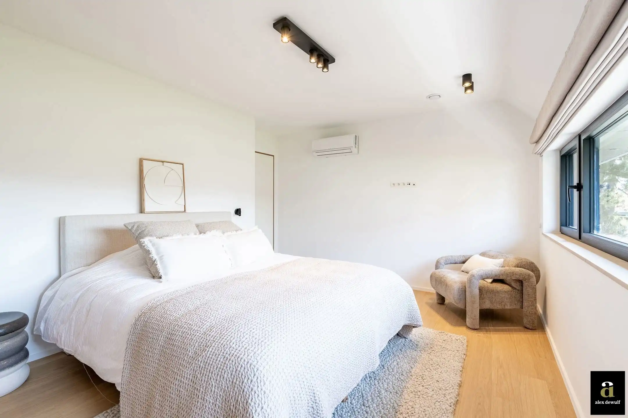 Volledig gerenoveerde villa ideaal gelegen in een rustig paadje in het Zoute. foto 32