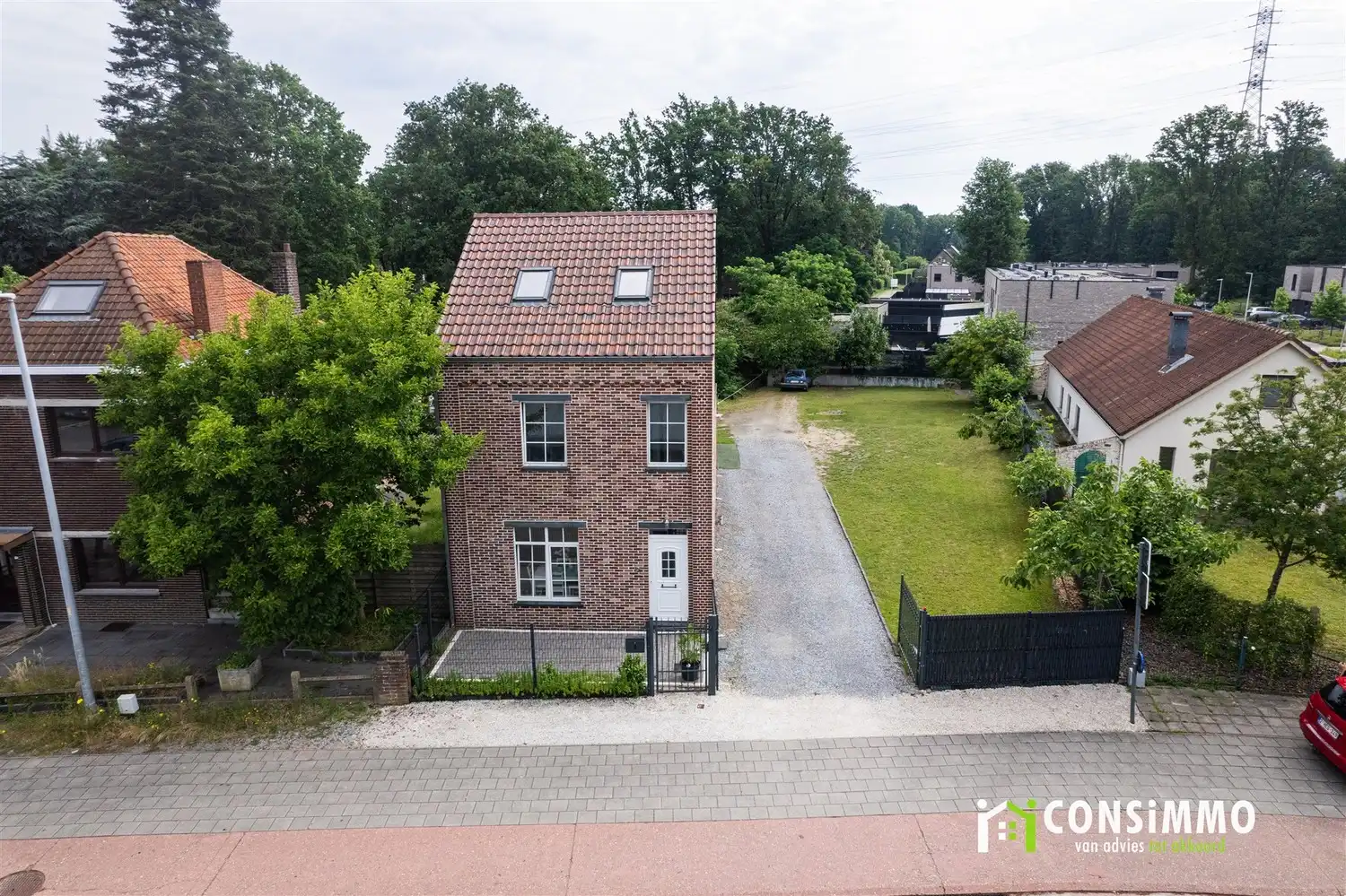 Ruime gezinswoning met uitbreidingspotentieel op toplocatie in Bret-Gelieren foto 4