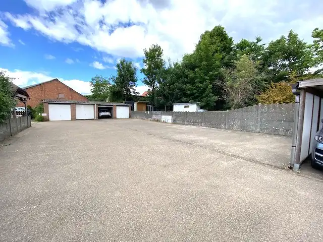 Handelsruimte  (+-160m²) met 6 autostaanplaatsen centrum Geel. foto 15