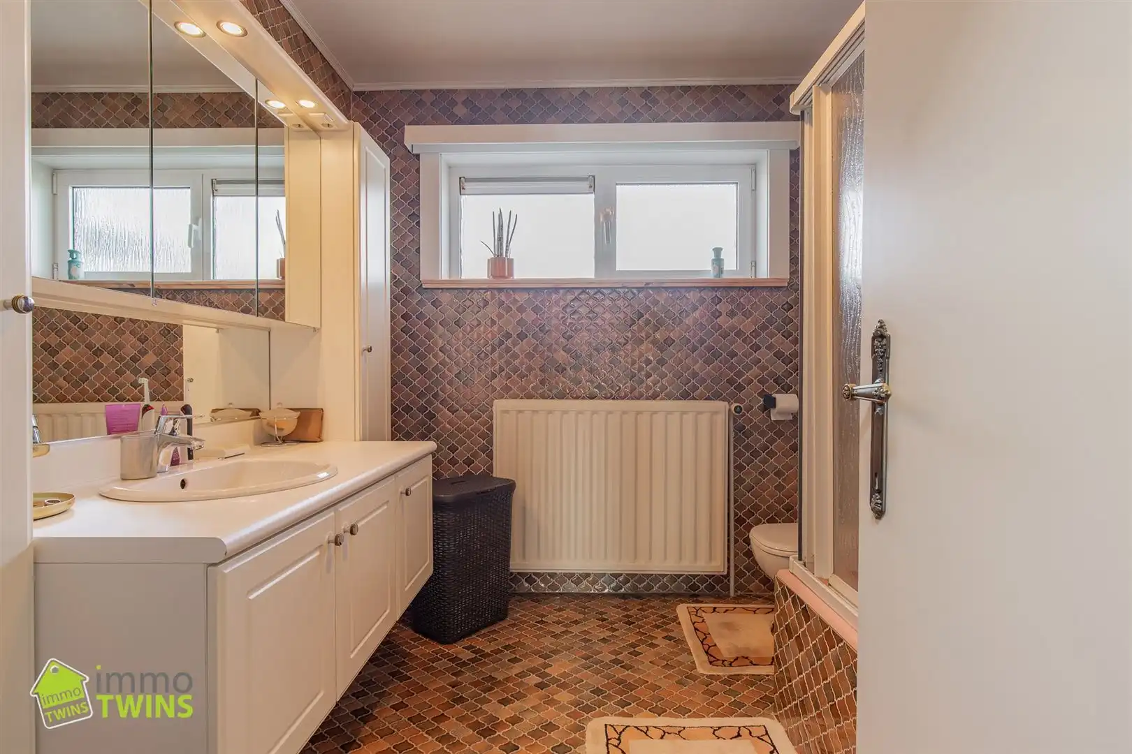 Residentieel gelegen bungalow met 3 slpks in Grembergen foto 12