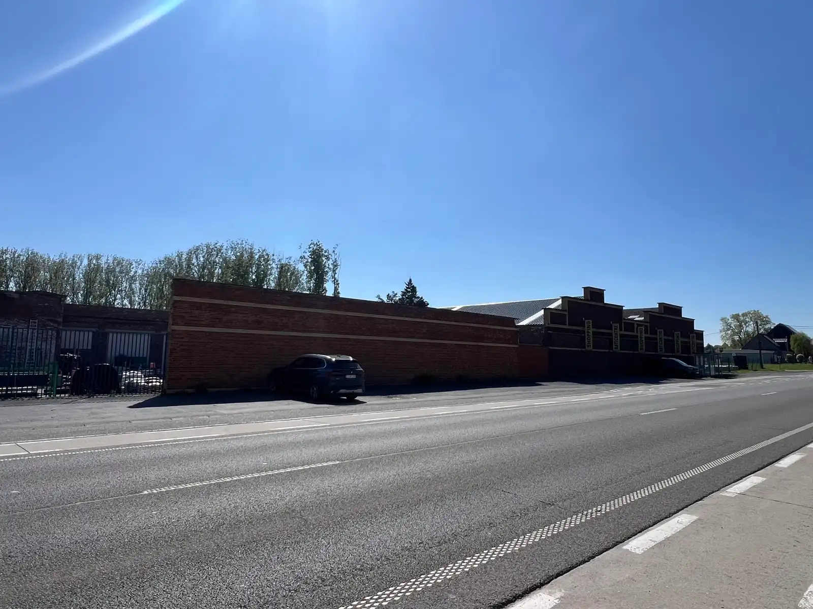 Verkoop van handelszaak BATICENTRE. (Aandelentransactie van vennootschap) foto 7