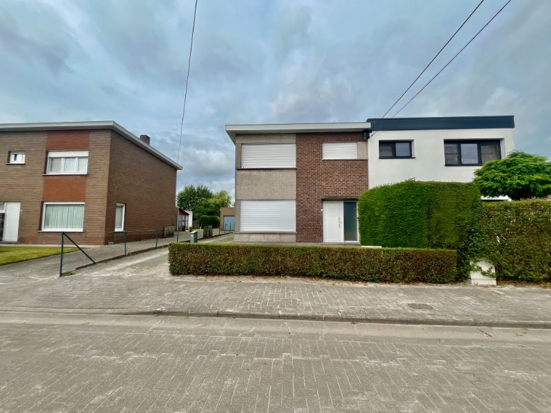 GERENOVEERDE HALFOPEN BEBOUWING TE HUUR foto 15