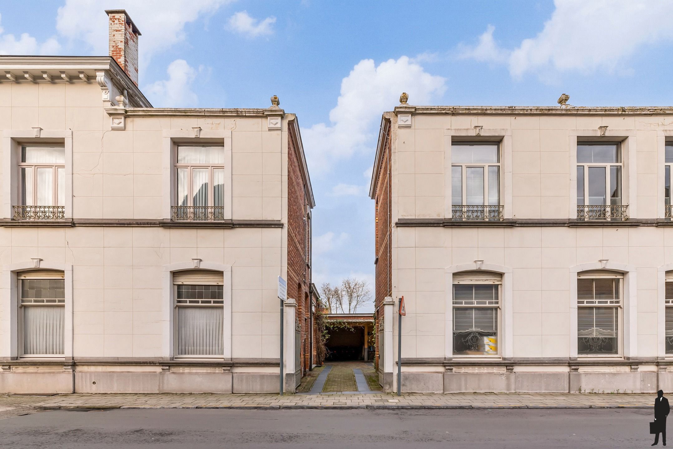 Prachtige directeurswoning met bijgebouw en eigen parking in centrum Turnhout foto 24