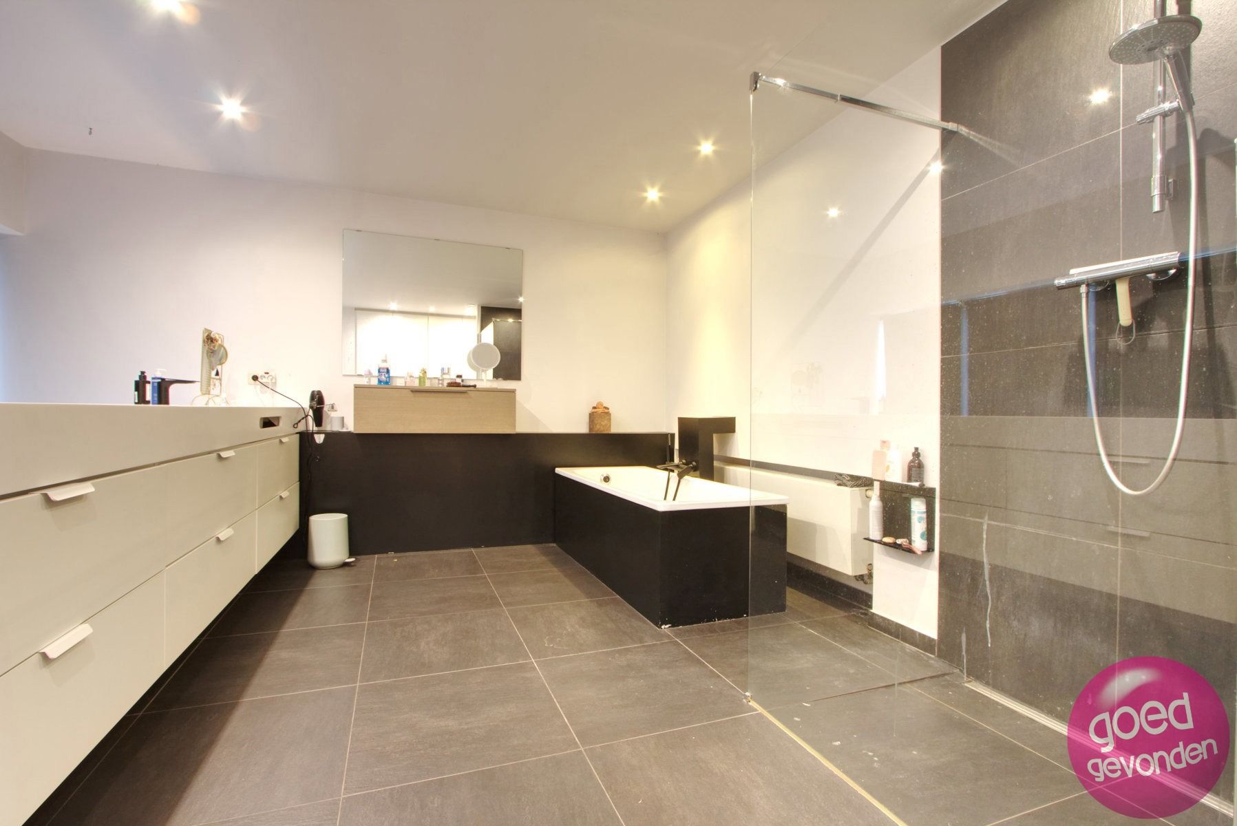 HERENHUIS - 2 SLK - 3 TERRASSEN - 2 LIVINGS - MODERN foto 13