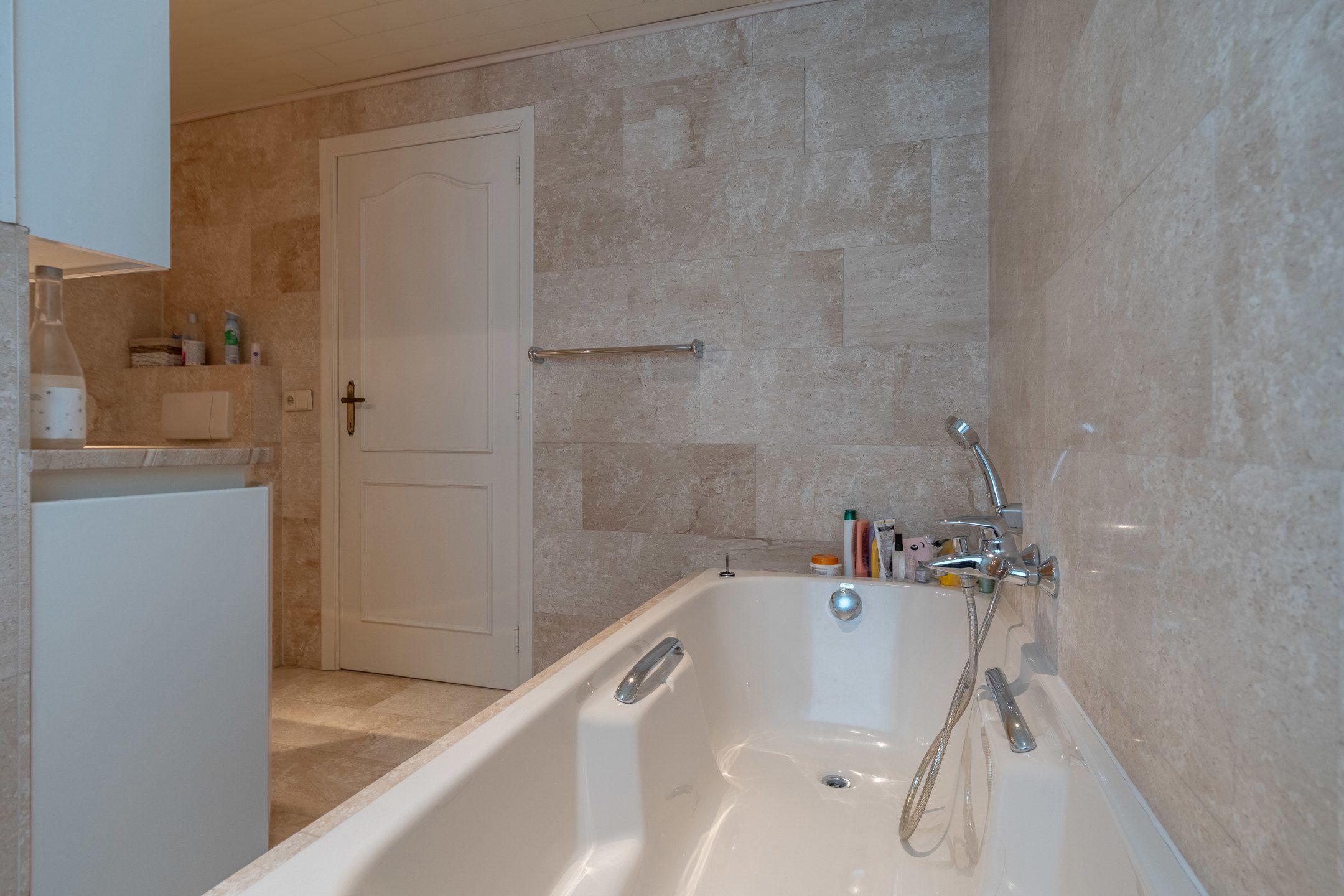 Ruime woning op gunstig gelegen perceel van 922 m² foto 26