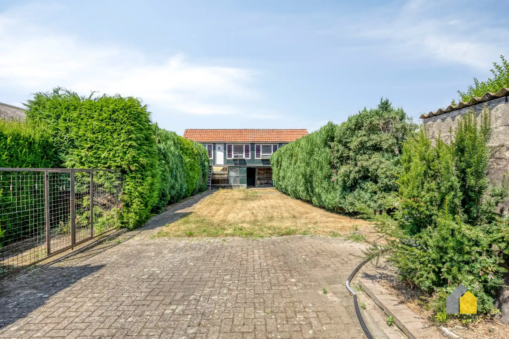 Karaktervolle, halfvrijstaande woning op 7a 31ca met aangrenzend weiland 16a 50ca. foto 30