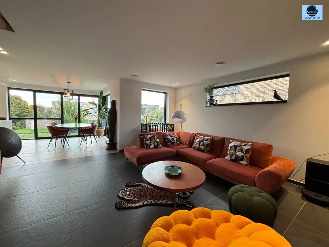 LUXUEUZE RECENTE WONING MET 3 SLAAPKAMERS, GARAGE EN TUIN foto 4