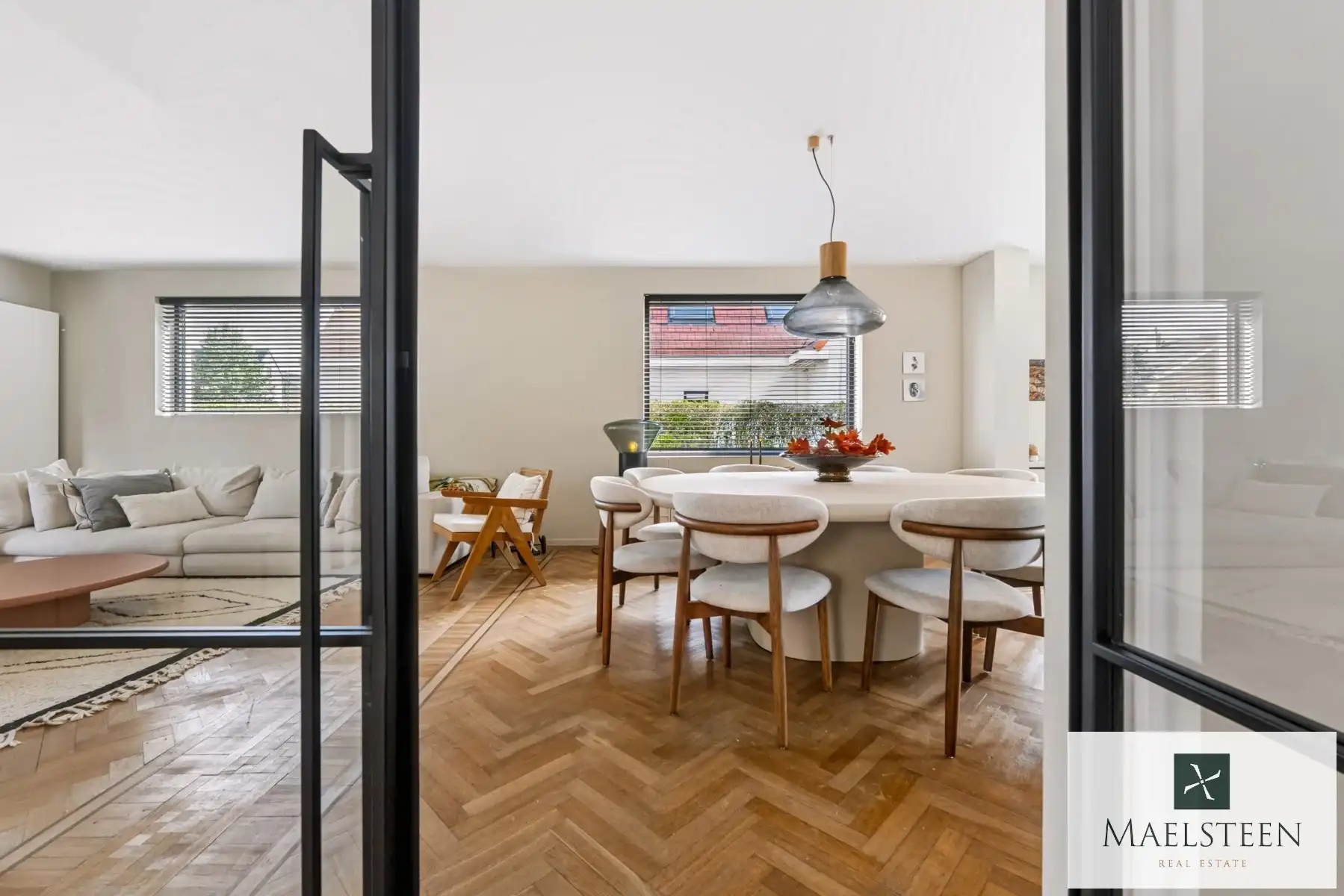 Top afgewerkte, instapklare villa op 1076 m² in Sint-Andries foto 3