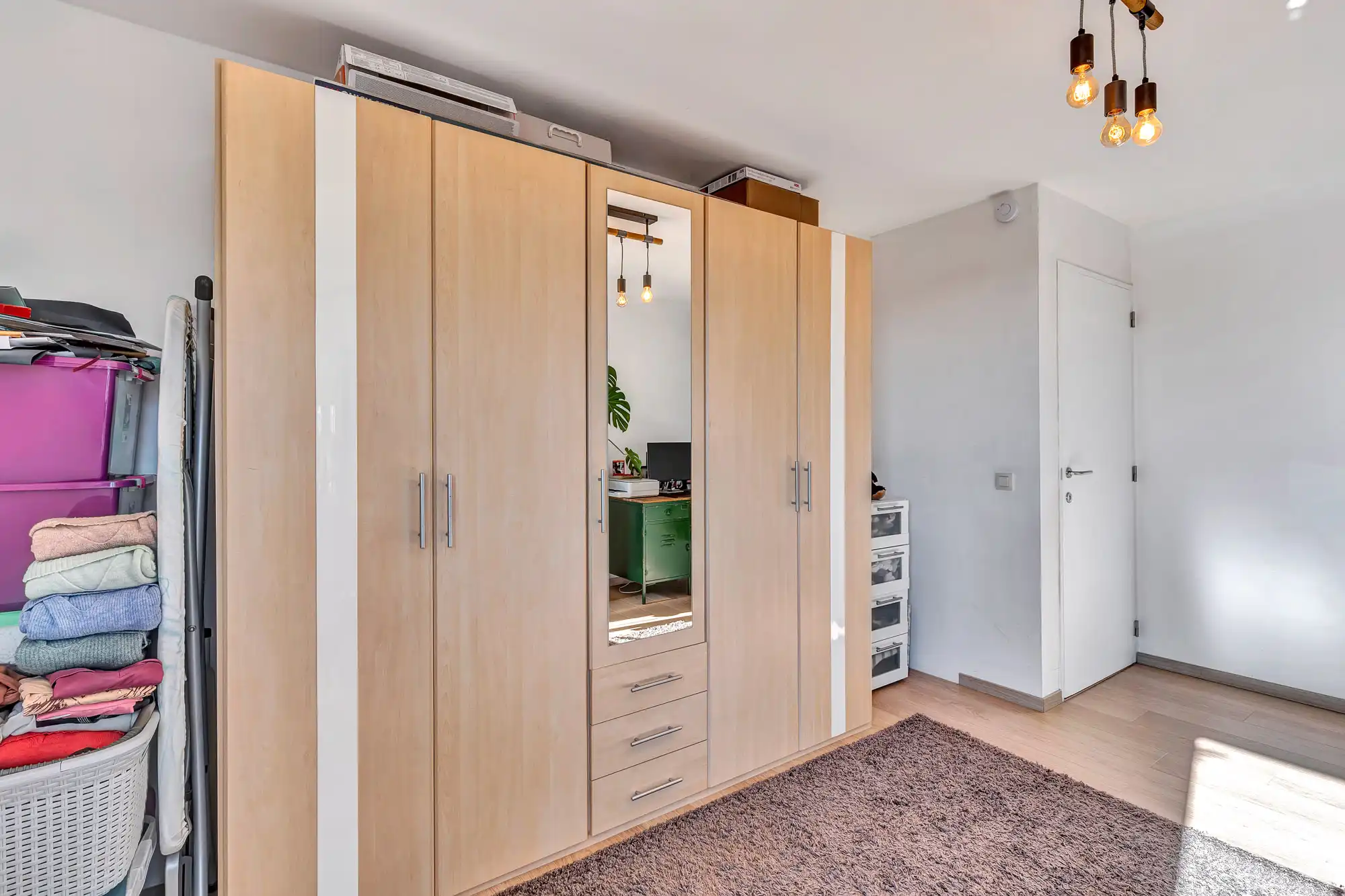 Moderne, instapklare en energiezuinige halfopen bebouwing foto 16