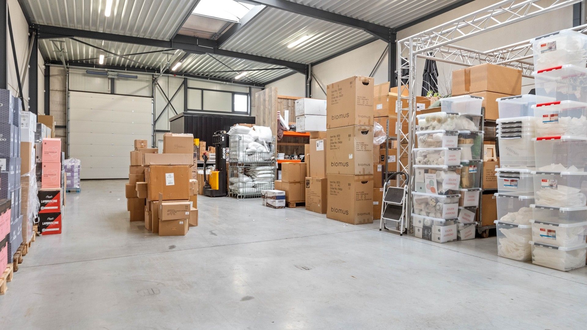 Recente KMO-unit (magazijn) van 535 m2 te koop foto 6