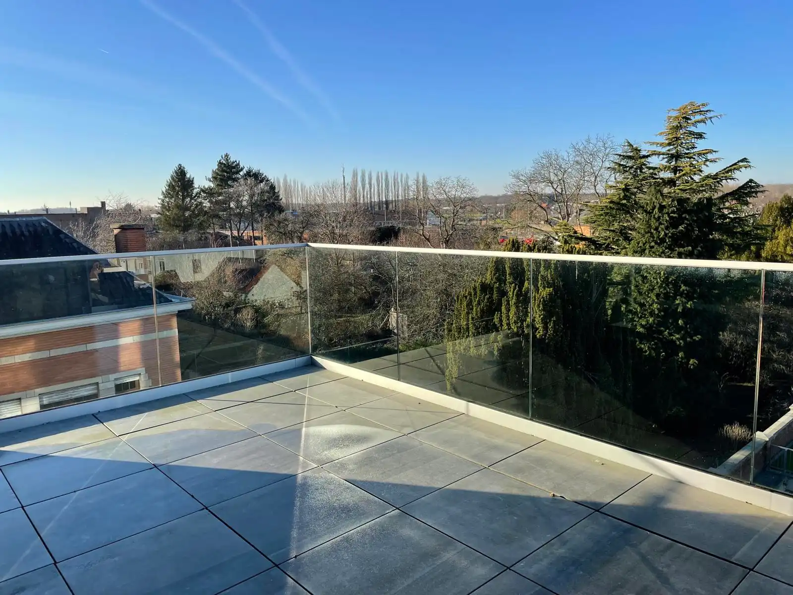 Gunstig gelegen, lichtrijk penthouse foto 3