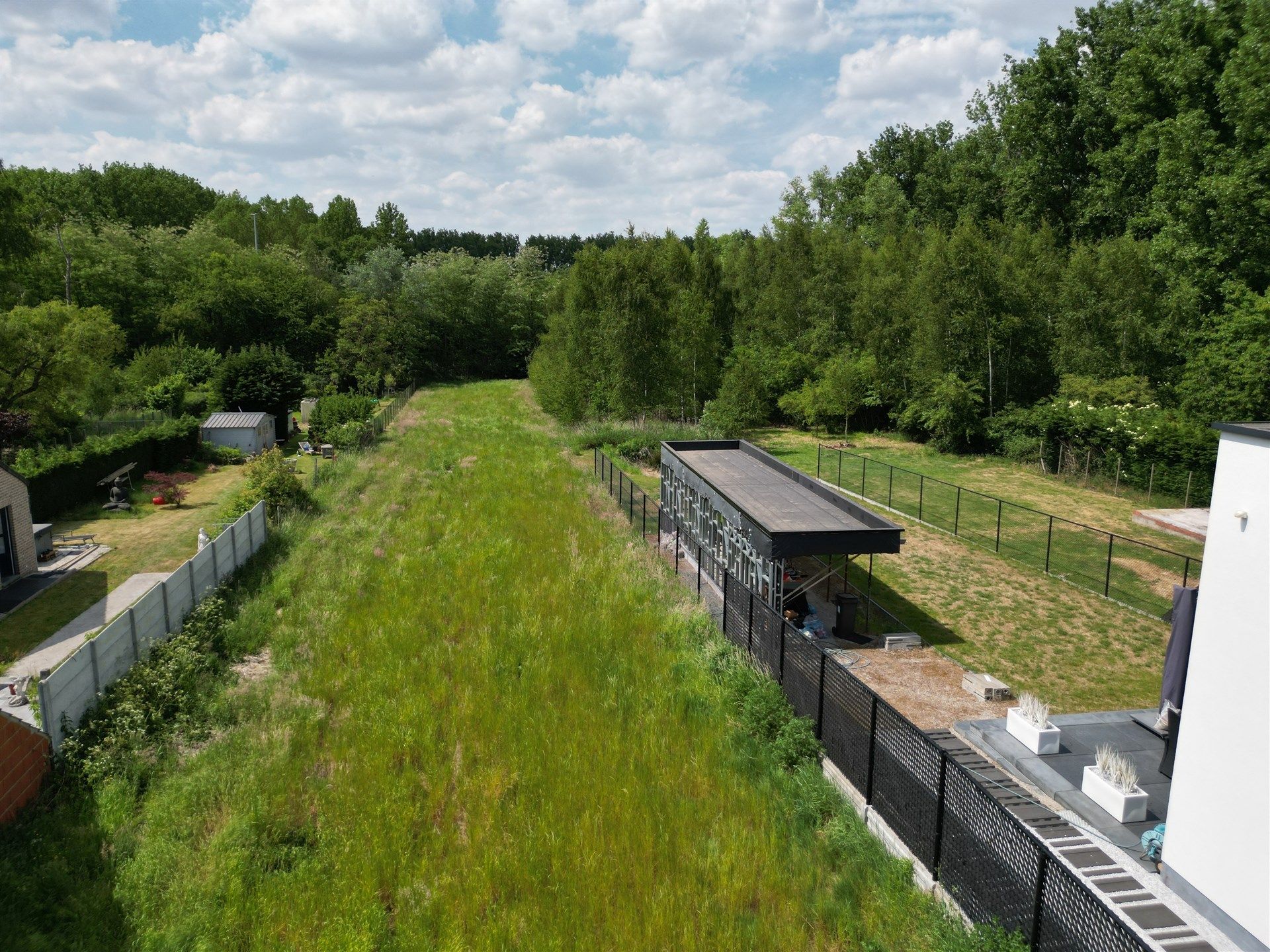Bouwgrond voor halfopen bebouwing - 1734 m² foto 4