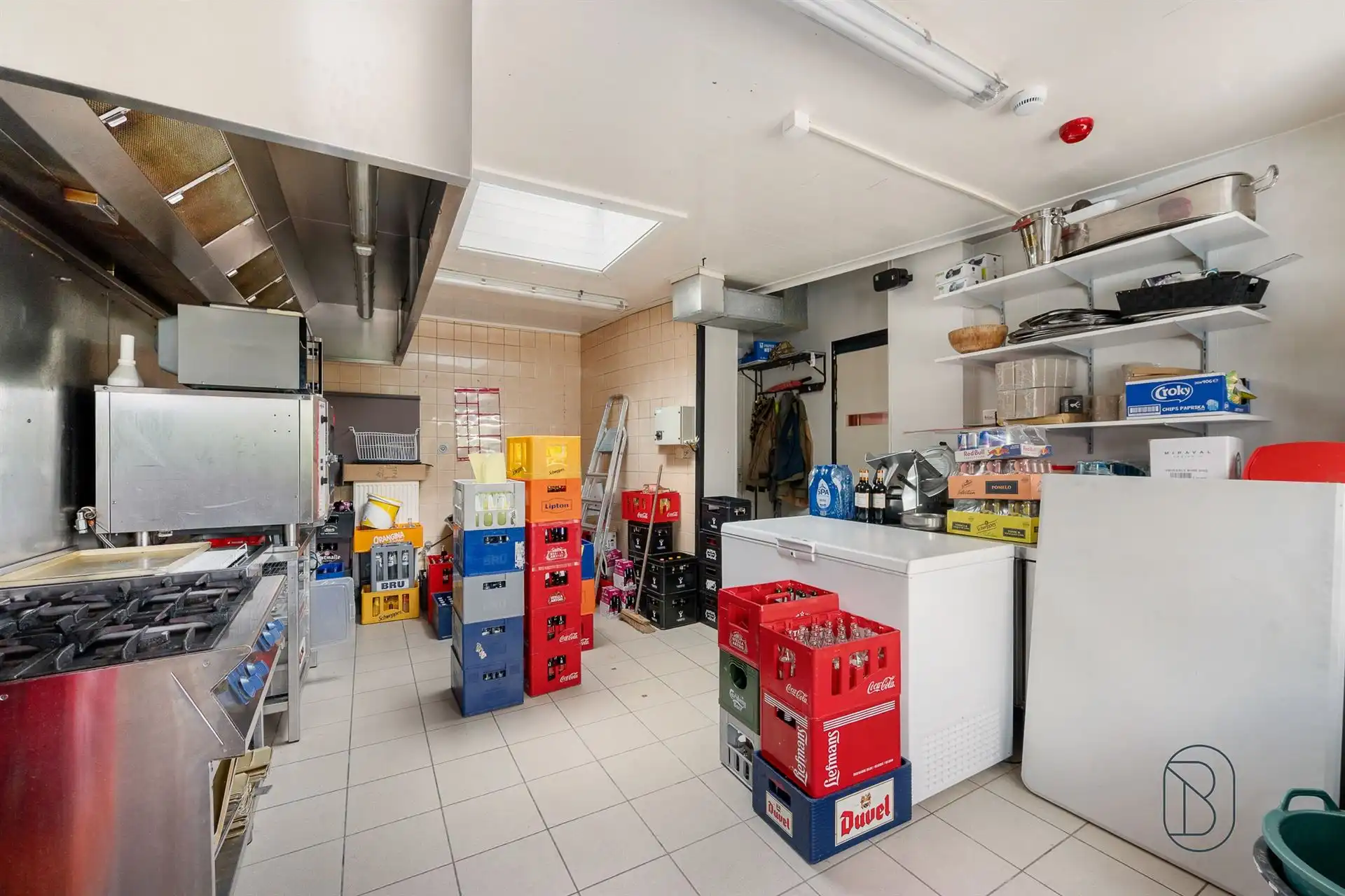 Ideale charmante horecazaak met woonst!  foto 14