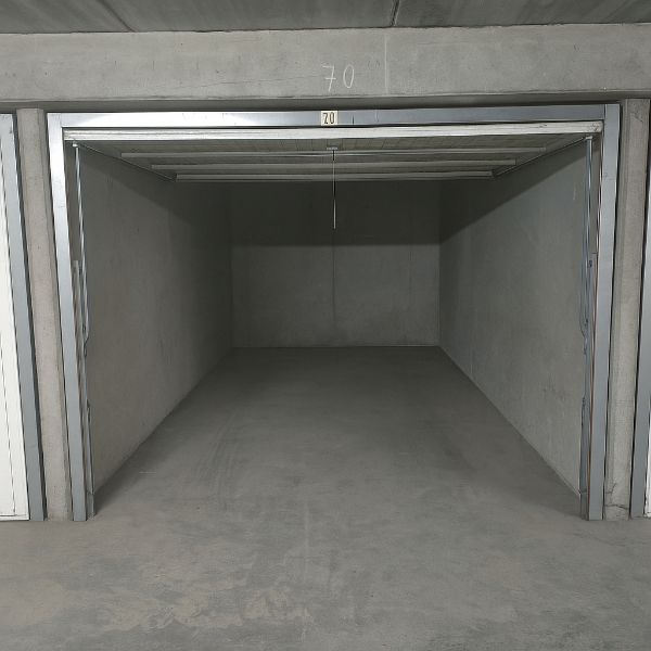GARAGE G 70 ONDER DE ESPLANADE foto 3