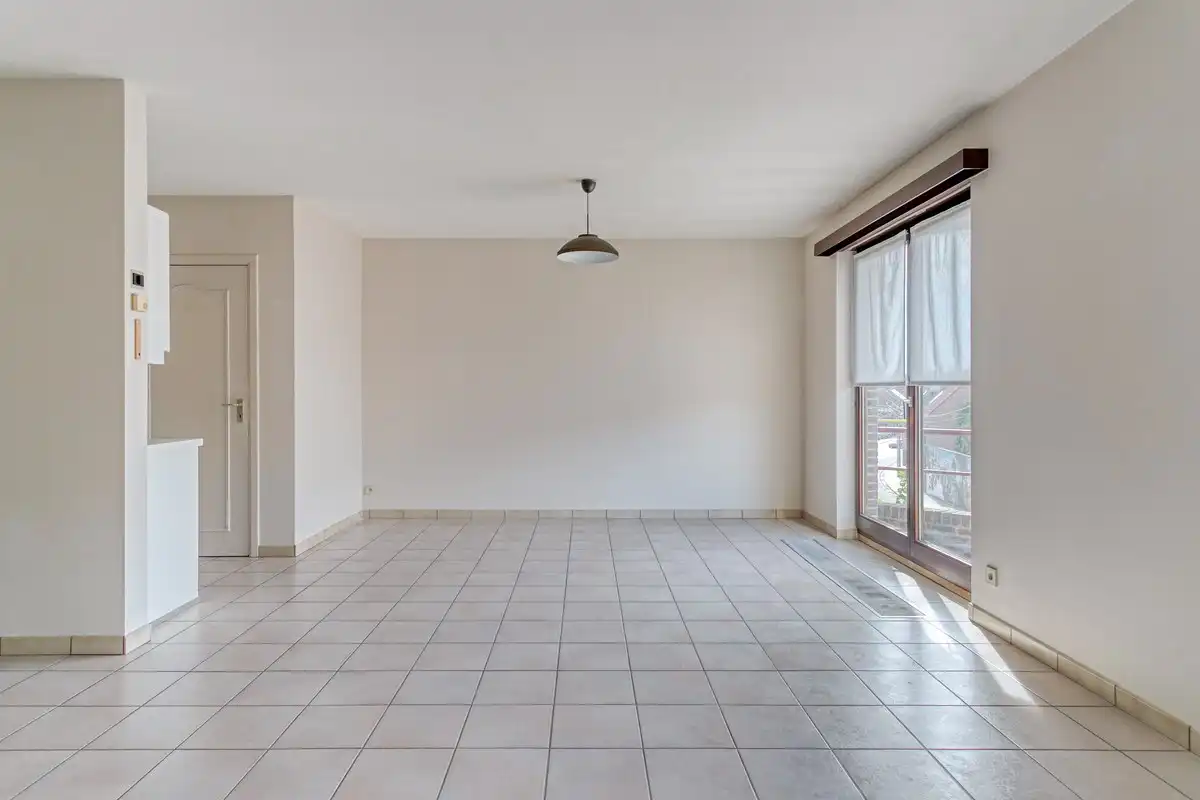 Appartement met 2 slaapkamers en garage. foto 4