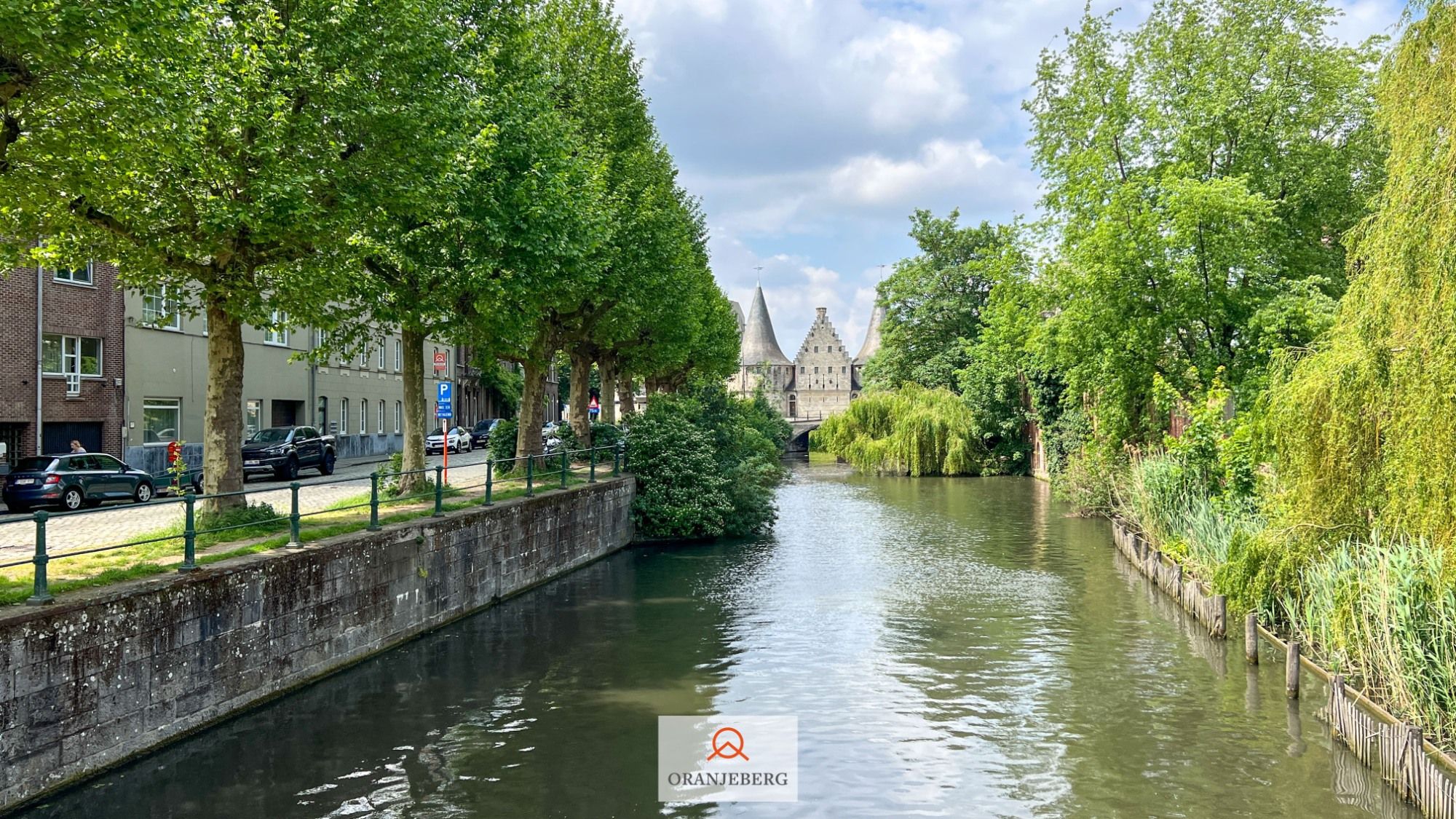 Leuke woning tussen Prinsenhof en Begijnhof aan het water foto 5