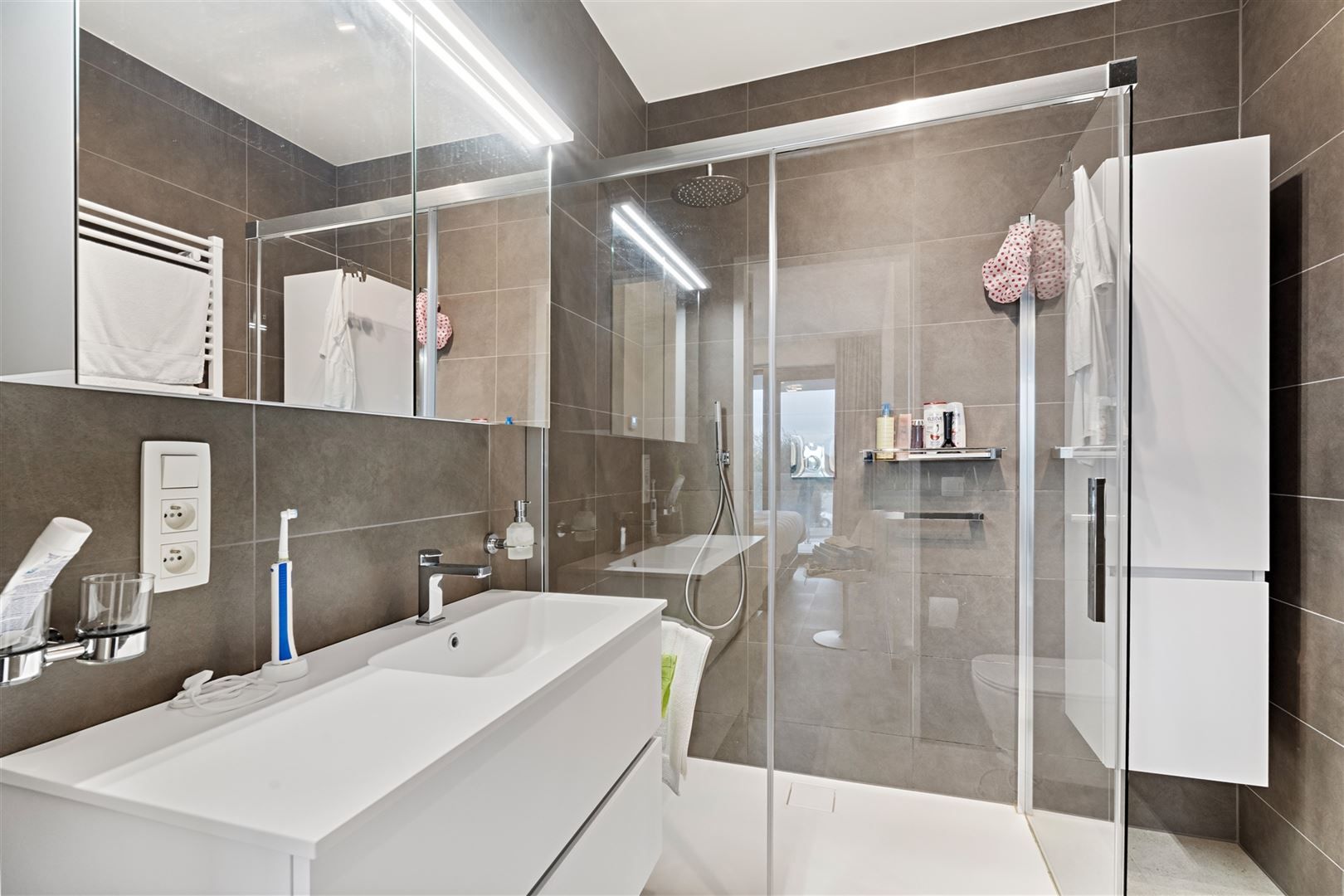 Exclusief hoekappartement 3 slpk, 2 badk in topgebouw Jan Turpin foto 11