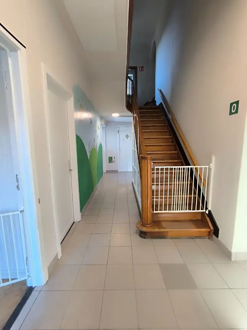 Ruime alleenstaande woning foto 4